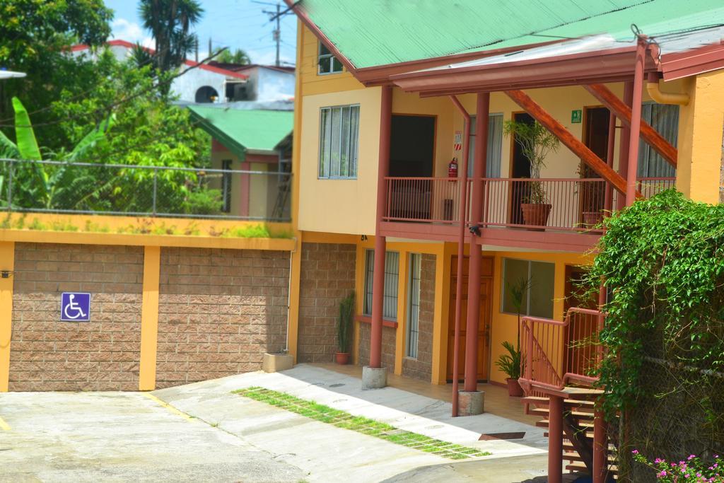 Hotel La Villa Quesada  Екстер'єр фото