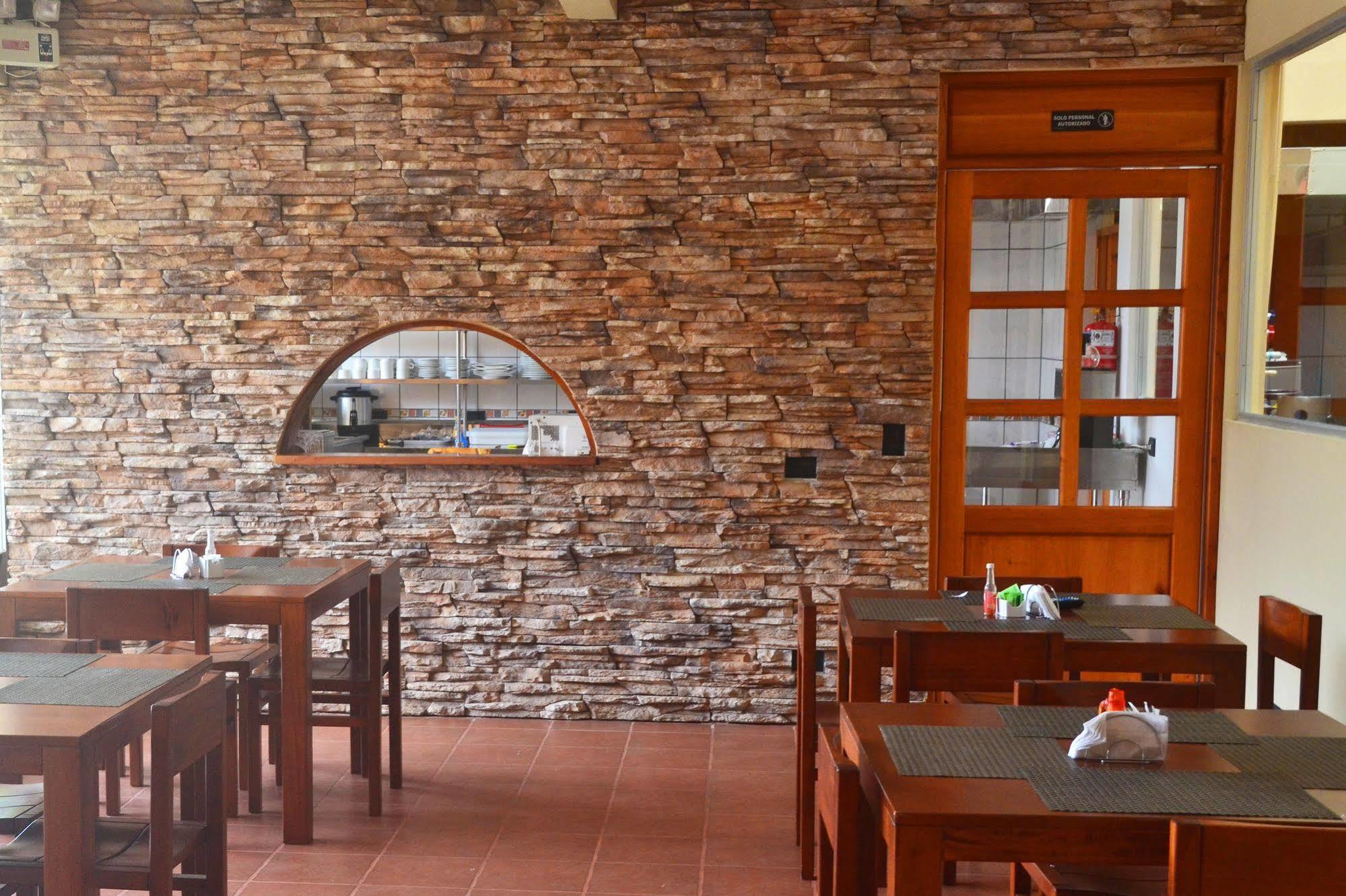 Hotel La Villa Quesada  Екстер'єр фото