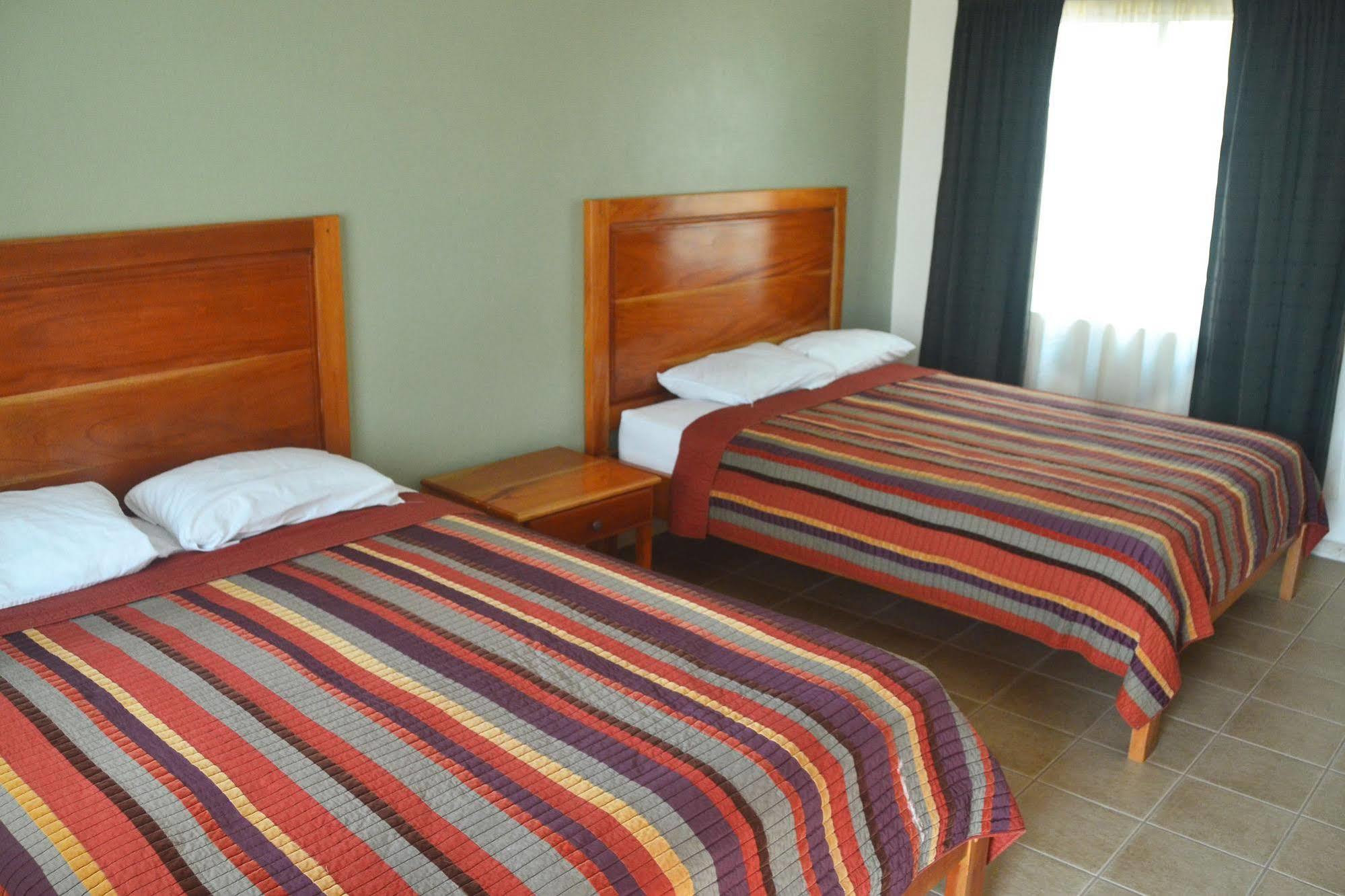 Hotel La Villa Quesada  Екстер'єр фото
